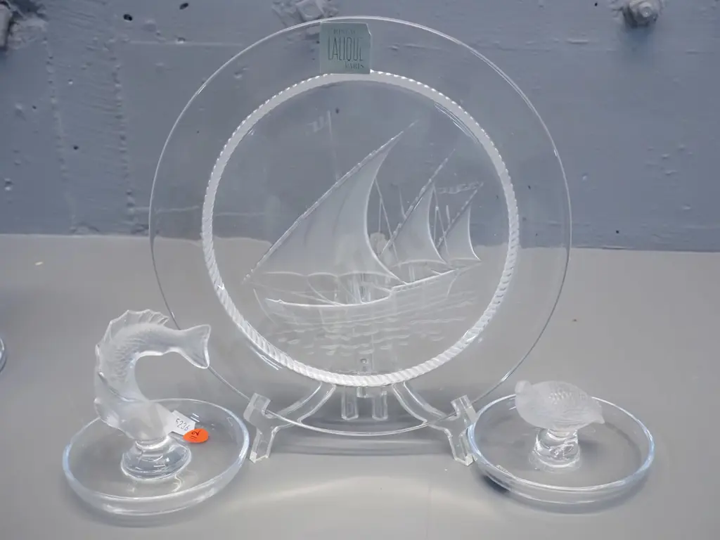 3 pieces of Lalique glass - relief pattern sailing ship plate D-220 and 2 animal motif pin dishes - fish and quail Image 1++