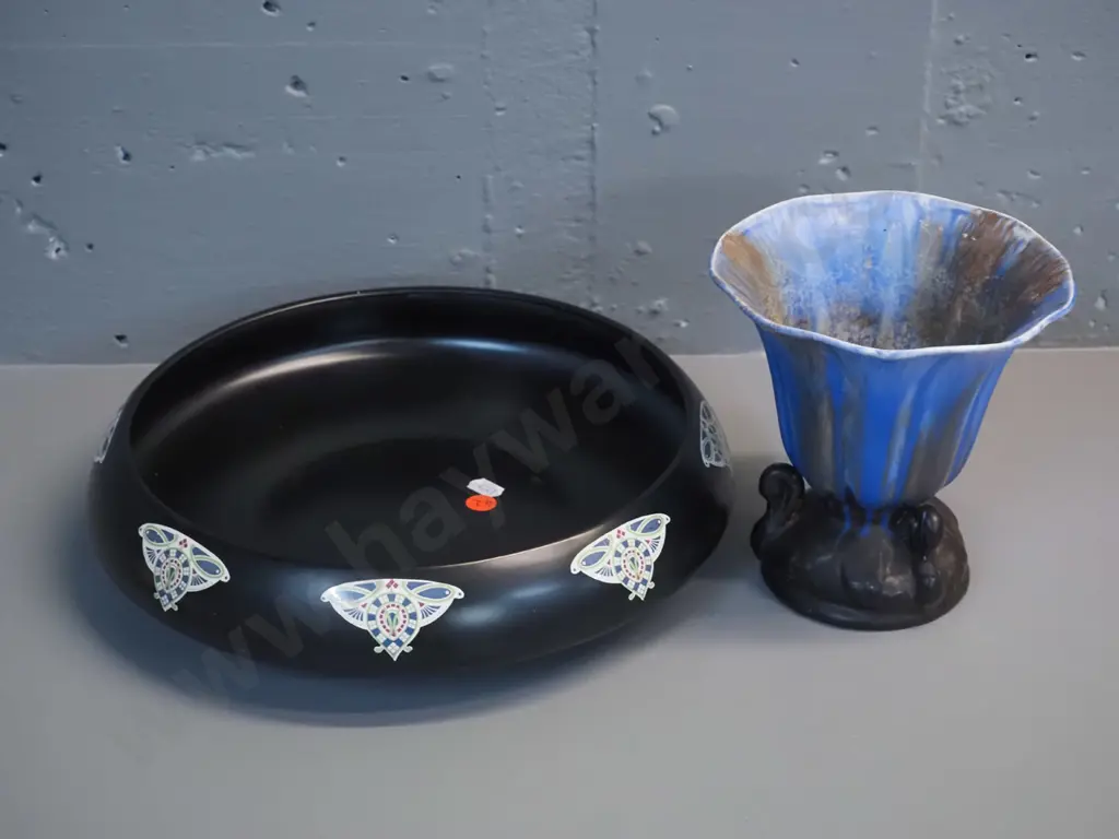 vintage nouveau pattern Regal ware black glaze float bowl H70 D290 and an English drip-glaze swan base vase Image 1++