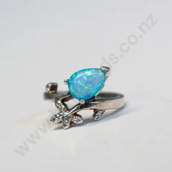 silver opal ring stamped 925