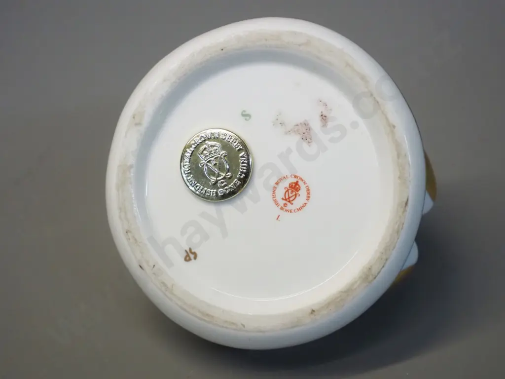 Royal Crown Derby imari pattern frog paperweight H-80 L-100 Image 1++