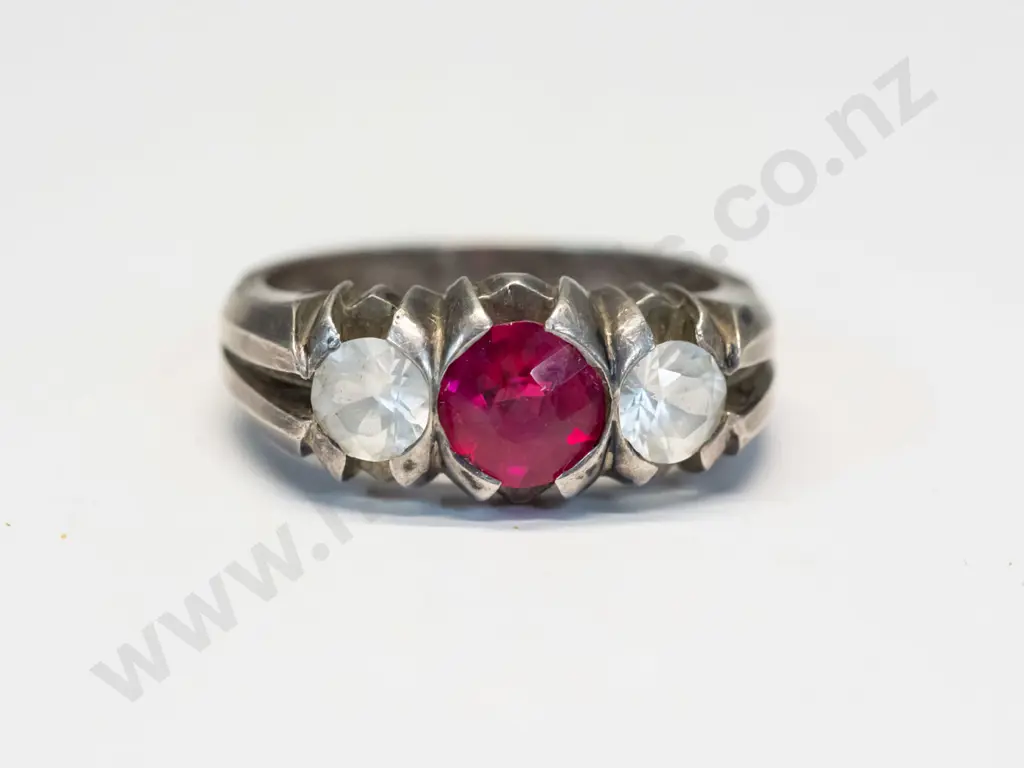 silver ring with red stone stamped 925 [needs a clean] Image 1++