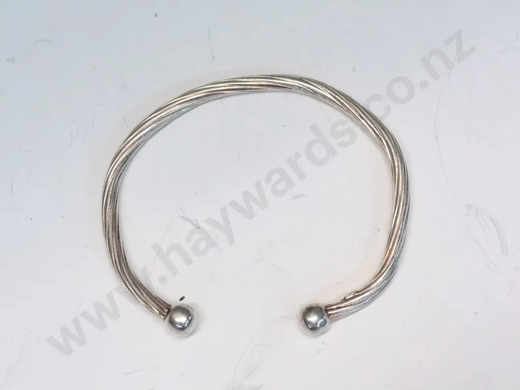 childs silver bangle stamped 925 Image 1++
