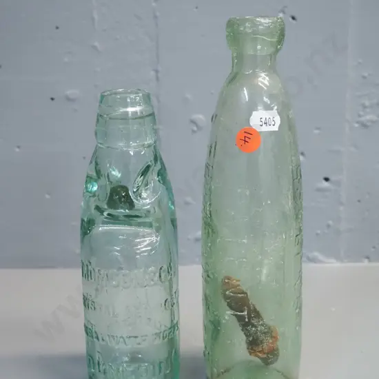 vintage Thomson & Co. Dunedin Crystal Springs minereal water marble bottle with green marble and a Thomson & Co Dunedin