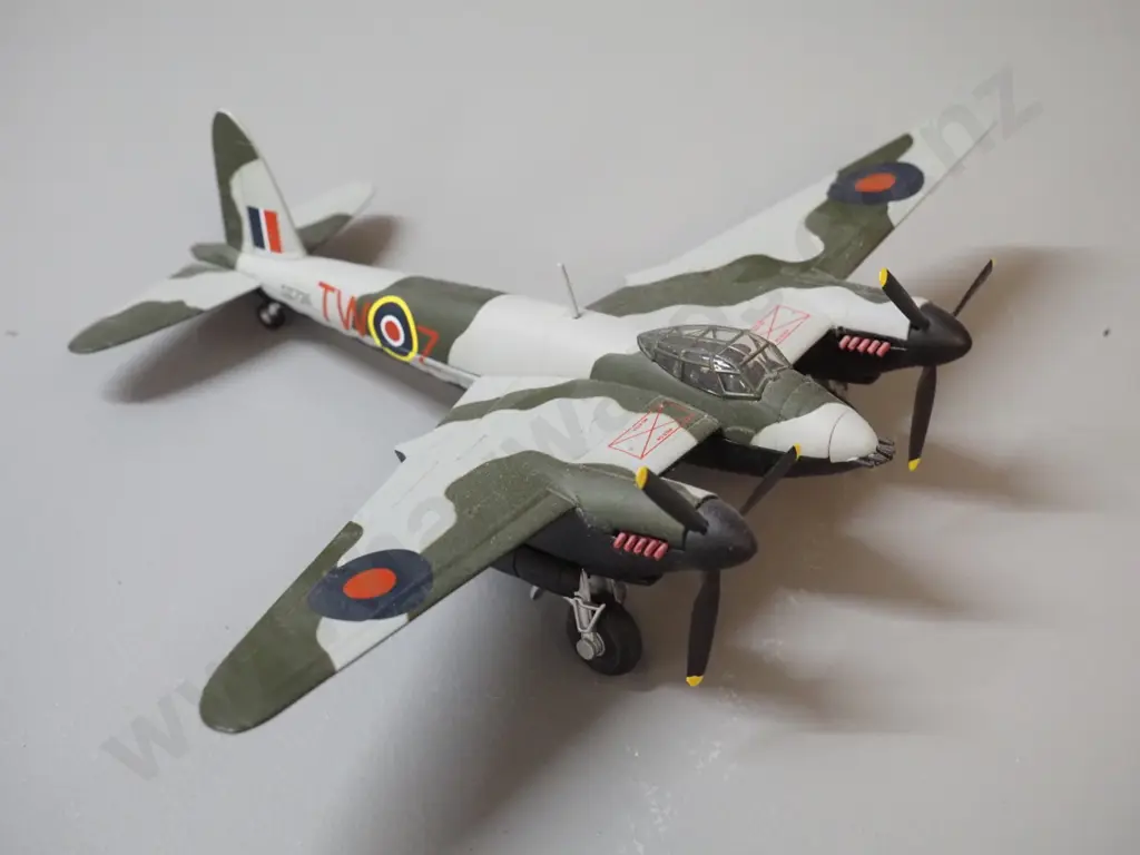 Corgi Aviation Archive die-cast 1:72 scale model - RAF De Havilland Mosquito FB-MK Image 1++