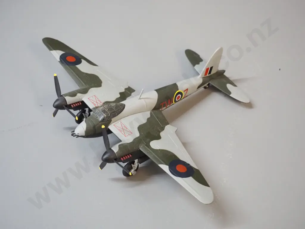 Corgi Aviation Archive die-cast 1:72 scale model - RAF De Havilland Mosquito FB-MK Image 1++