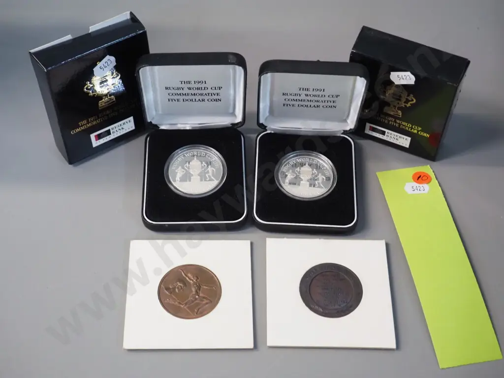 2 1991 Rugby World Cup 5 dollar coins and 2 NZAA International Athletic Fund medallions - Yvette Williams & Peter Snell Image 1++