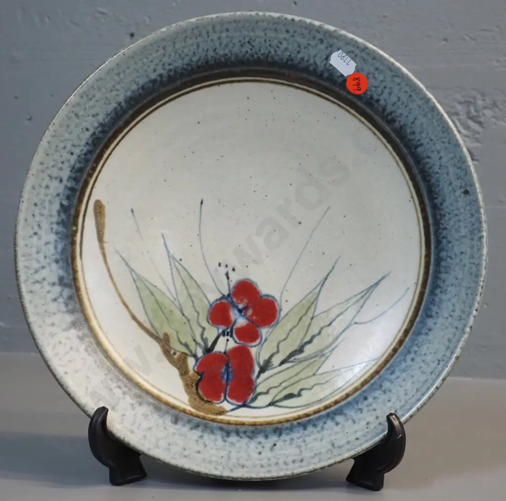 Neil Grant NZ studio pottery dish - diameter 295 Image 1++