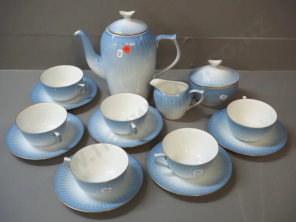 Bing & Grondahl light blue & gilt relief pattern 9-piece tea set - teapot is H-210 L-230 Image 1++