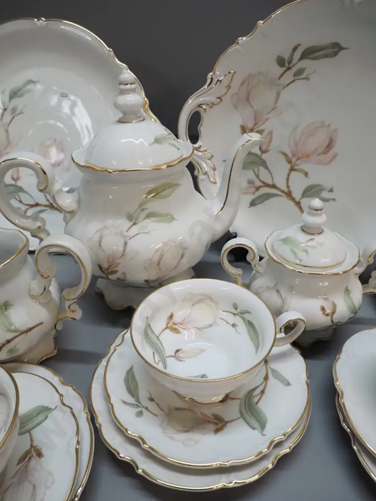 Hutschenreuther magnolia design 24-piece tea set - includes 2 cake plates & sandwich tray Image 1++
