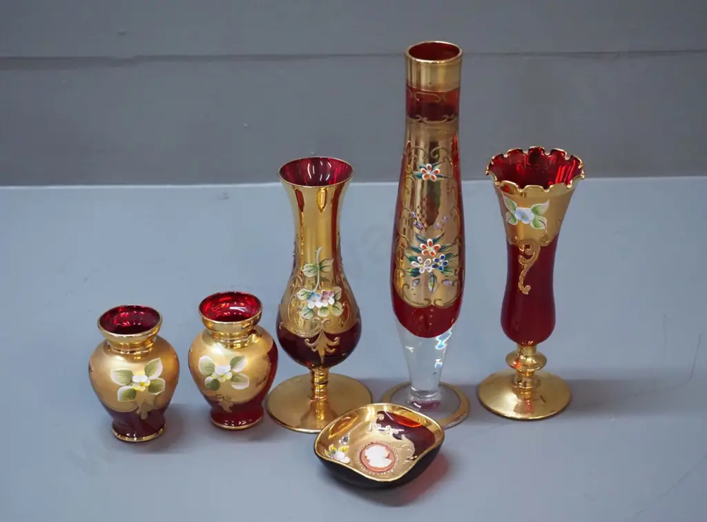 6 pieces of red Venetian glass - 3 footed vases, 2 small vases, and a pin dish with a cameo inset - tallest vase H-230 Image 1++