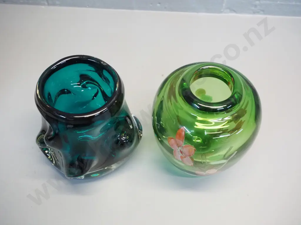 2 small heavy art glass vases, green with floral decoration is H-150 Image 1++