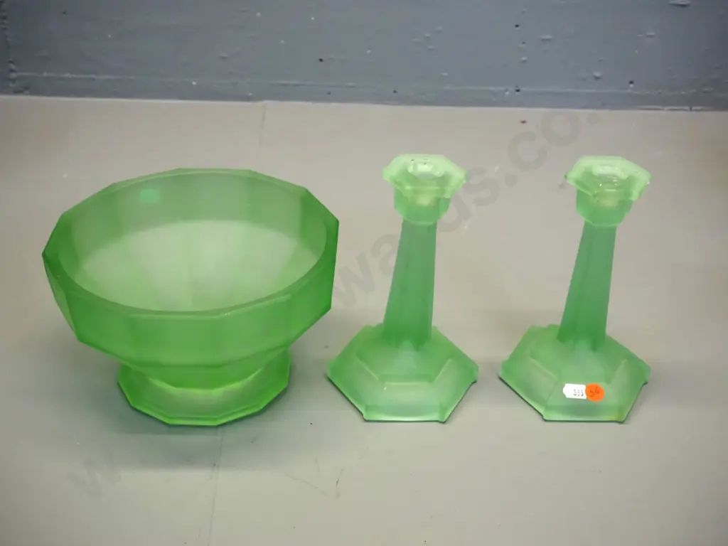 3 pieces vintage frosted green glass - bowl and pair of uranium glass candlesticks H-180 Image 1++