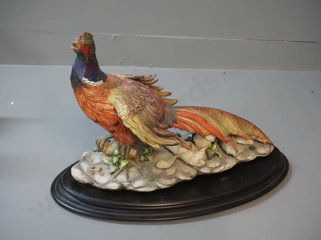 Capodimonte Viertosca large pheasant figure on wooden base L-460 Image 1++