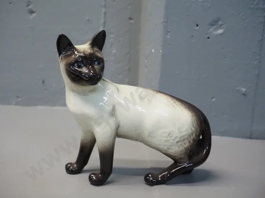 Beswick Siamese cat figure H-180 L-180 Image 1++