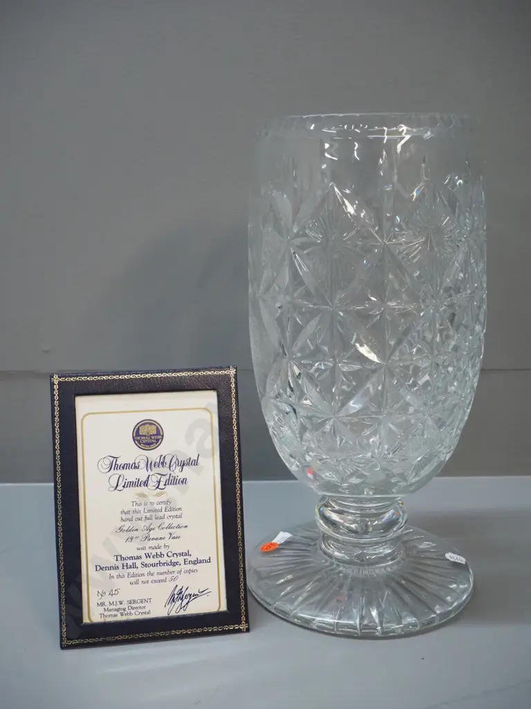 Edinburgh heavy cut crystal footed vase with peacock design H-320 D_140 at rim Image 1++