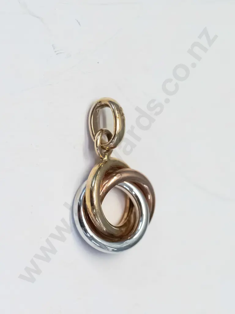 small gold necklace stamped 375  no chain Image 1++