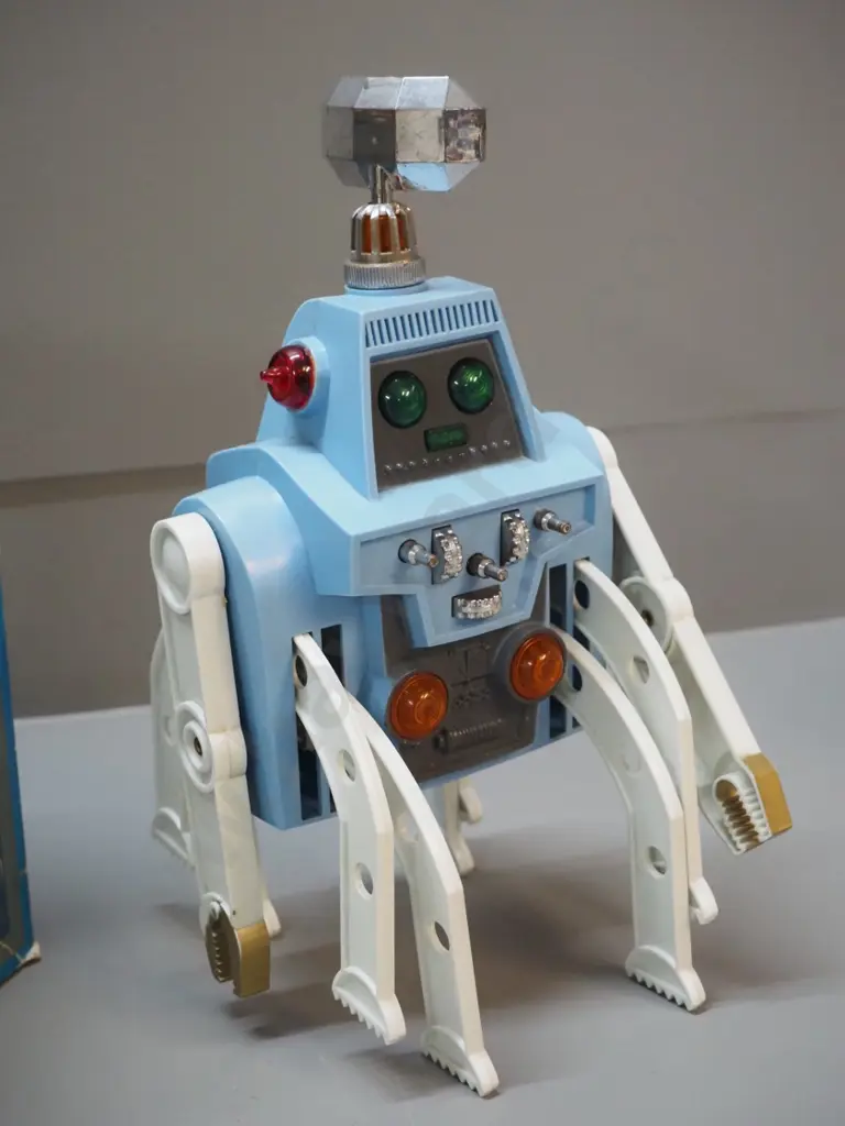 retro Mr. Monster plastic battery operated robot toy with original box - untested, wear to box H280 W-150 Image 1++