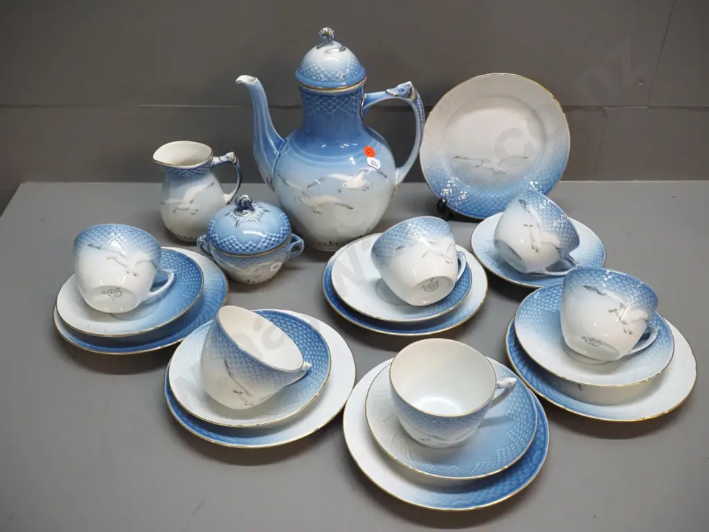 Bing & Grondahl seagull pattern 22-piece tea set - teapot is H-250 W-200 Image 1++