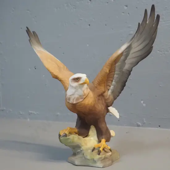 Hutschenreuther eagle figurine H-270 W-275