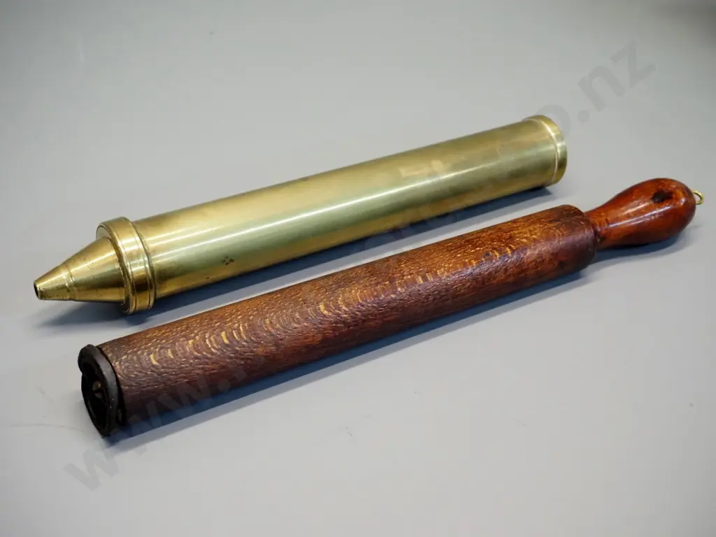 vintage Nesthill brass and timber grease gun L-390 Image 1++