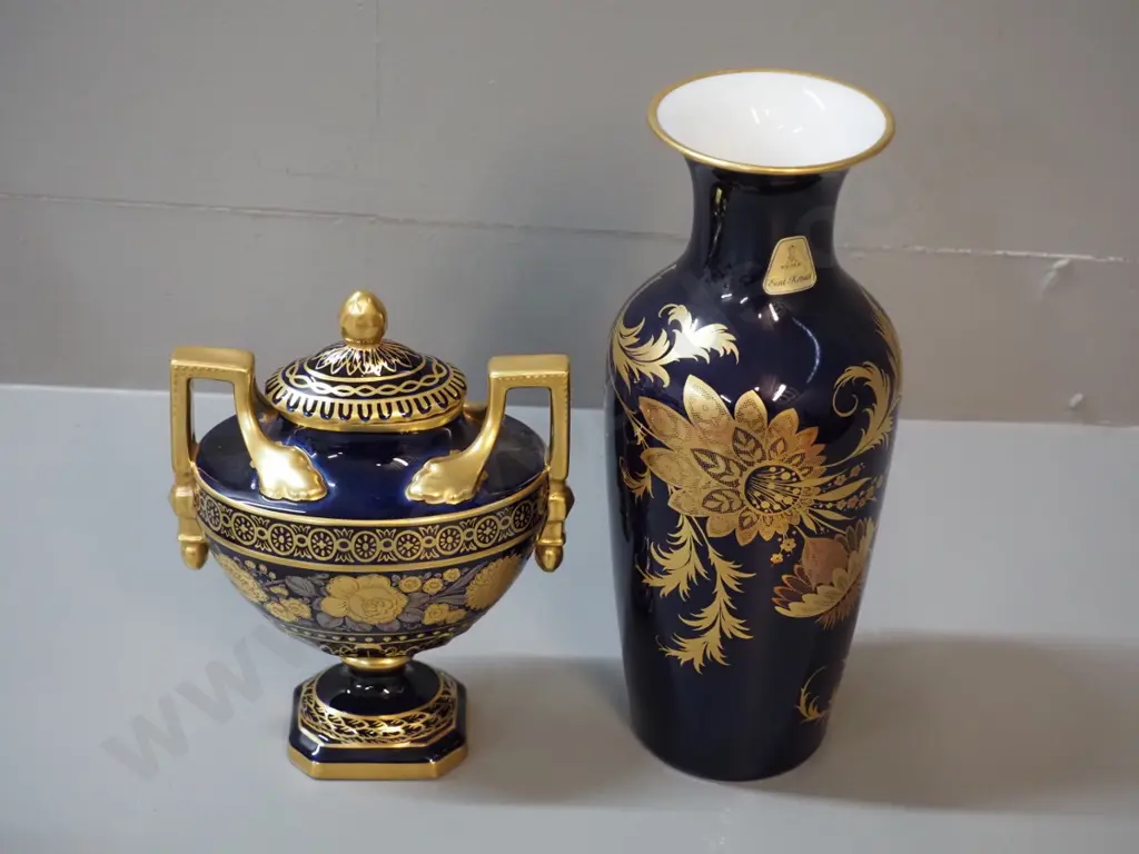 2 pieces of cobalt & gold German china - signed Hutschenreuther double handled lidded urn and Image 1++