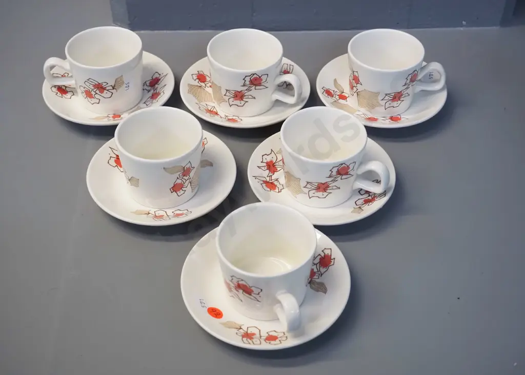 set of 6 retro Crown Lynn cups & saucers Image 1++