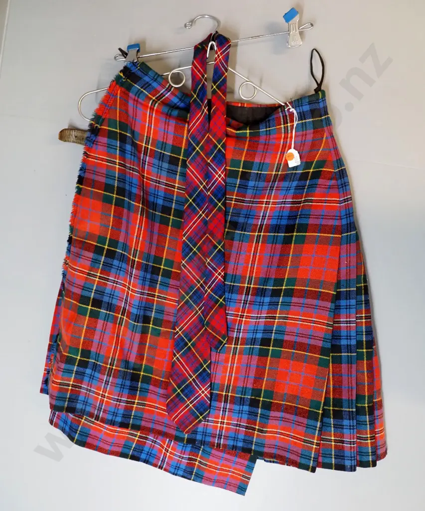 kilt and matching neck-tie - kilt is L-600. Some wear to leather traps and corrosion to buckles Image 1++