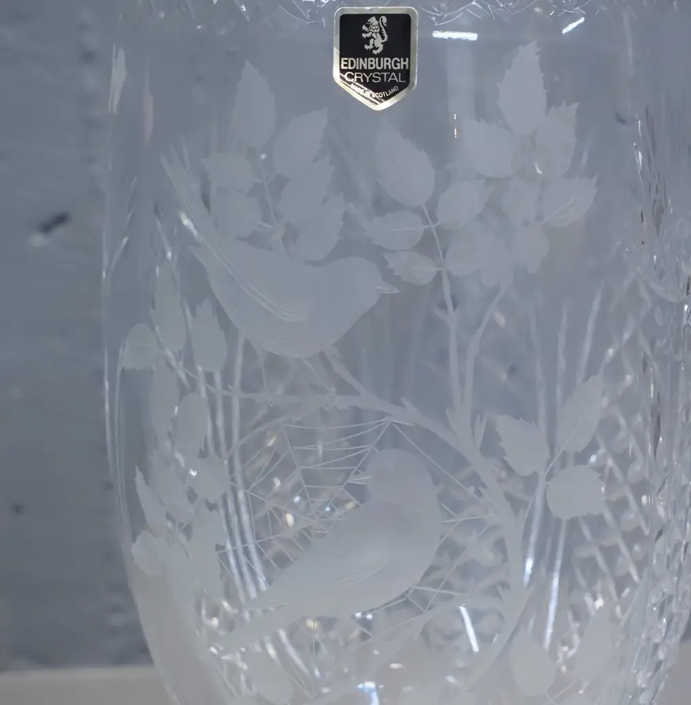 Edinburgh large heavy cut and etched crystal vase with bird and spider web motif - with certificate. H-320 D-150 Image 1++