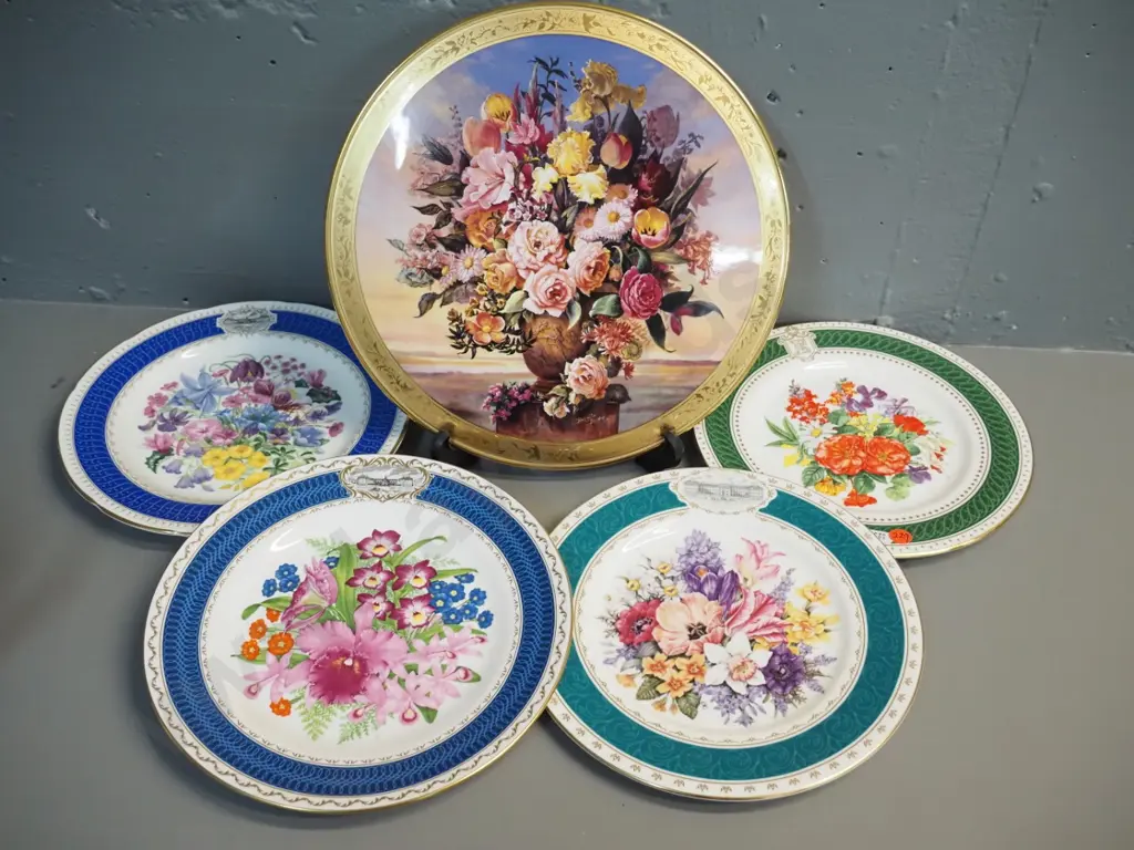 5 floral china items - large Royal Albert gilt edged plaque, 3 Spode Royal Horticultural & 1 Royal Crown Derby plates Image 1++
