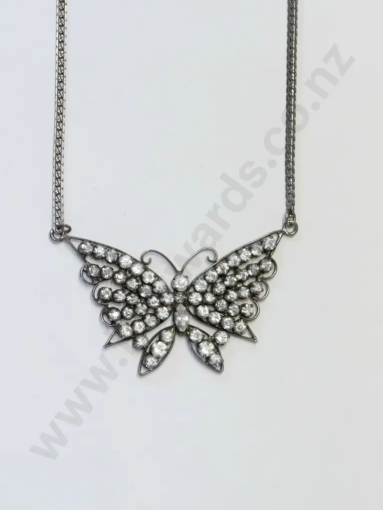 costume butterfly crystal necklace Image 1++