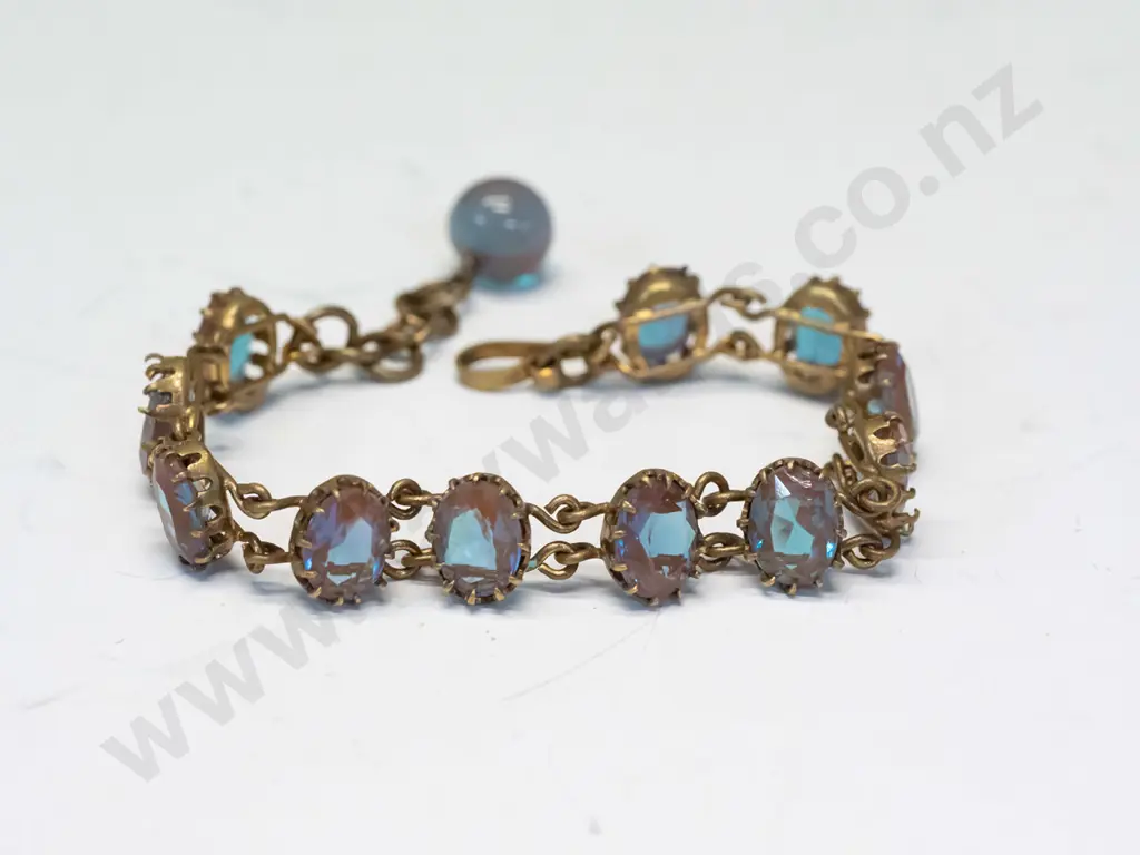 costume bracelet Image 1++