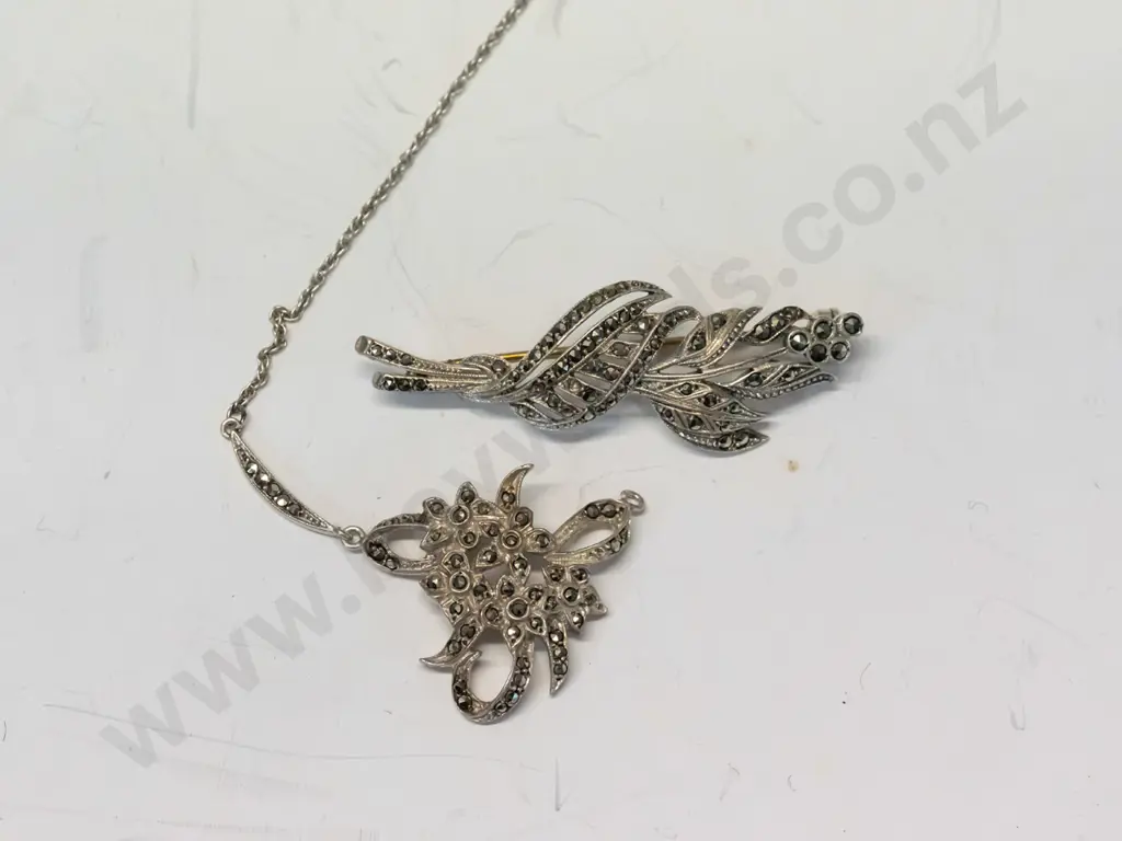 silver marcasite brooch & necklace set stamped sterling  necklace has broken chain Image 1++