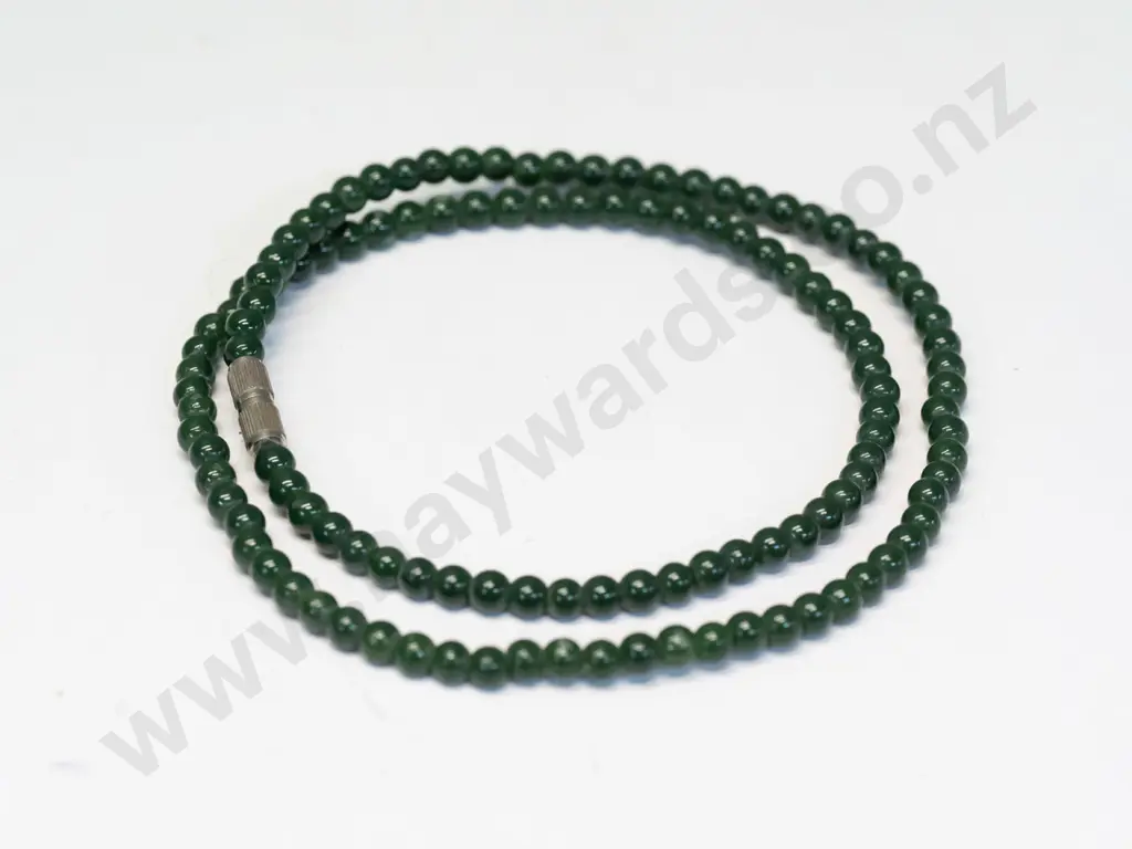 greenstone beaded necklace Image 1++