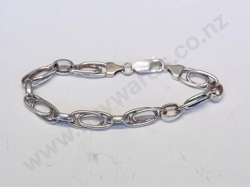 silver bracelet stamped 925 Image 1++