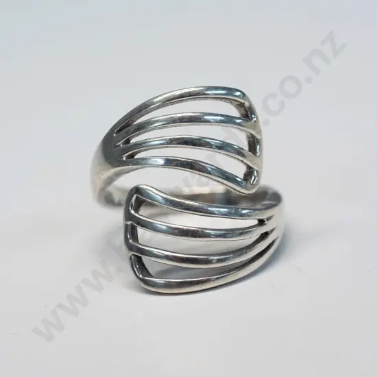 siver ring stamped 925