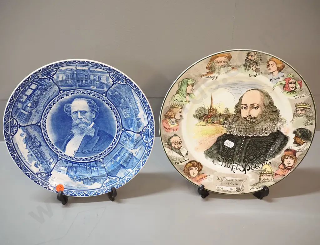 2 cabinet plates - Royal Doulton Shakespeare D-265 and a Spode Dickens Image 1++