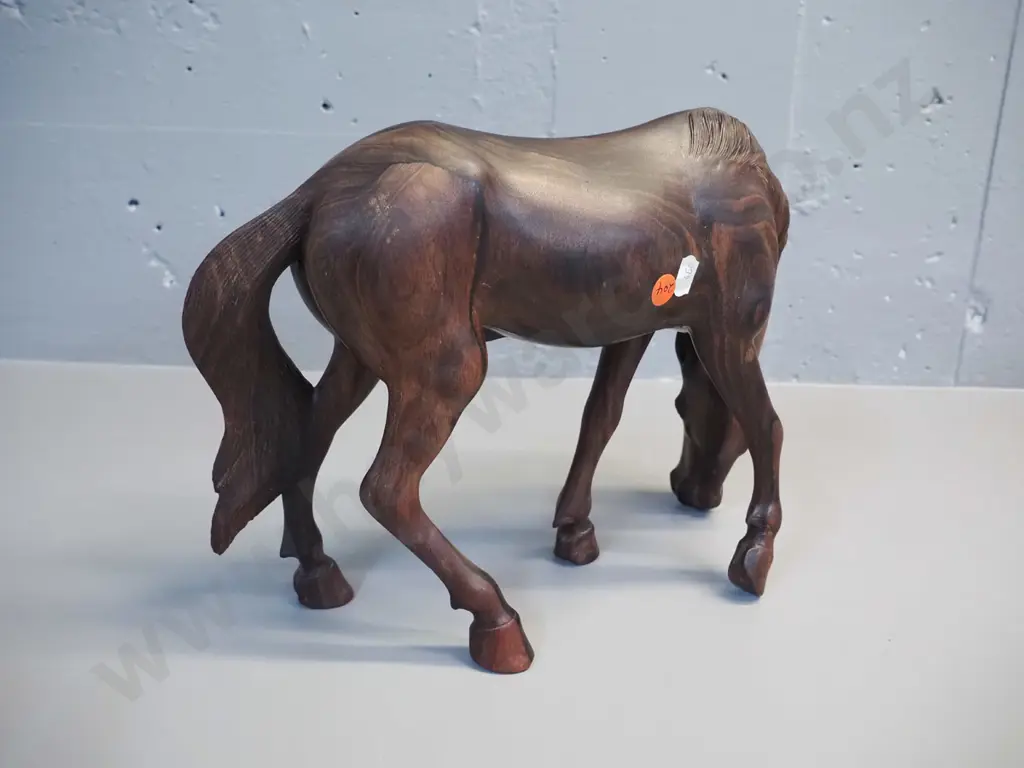carved teak grazing horse figure H-240 L-300 Image 1++