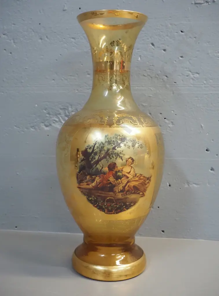 large gold glass vase with gilt romance scene decoration H-440 Image 1++