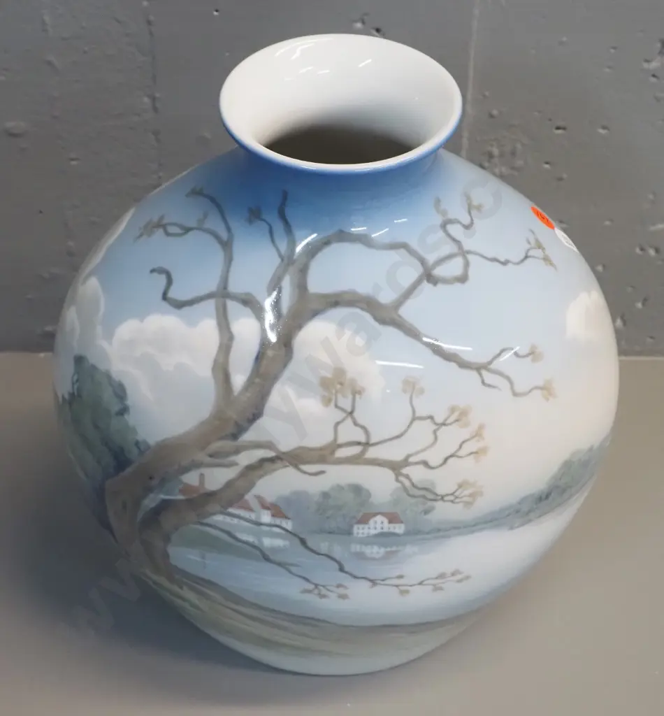 Bing & Grondahl large village and landscape vase No 740-5507 H-310 W-260 Image 1++