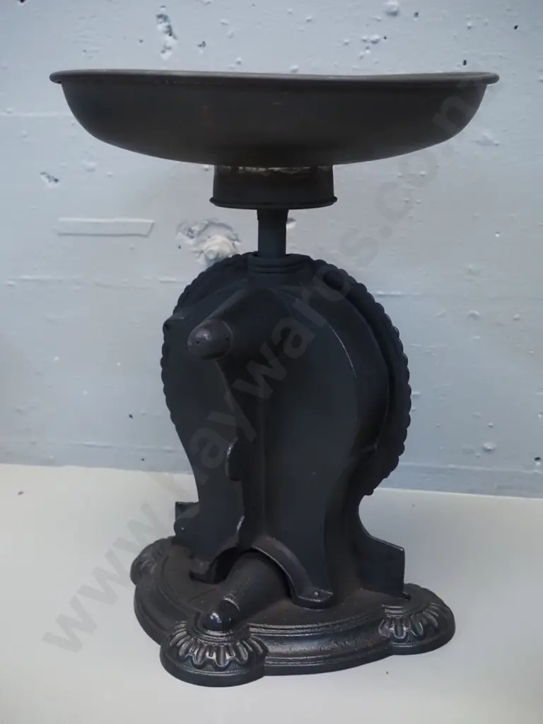 vintage Salter cast iron platform scales with brass face - marked Family Scales No. 5. H-325 Tray D-240 Image 1++