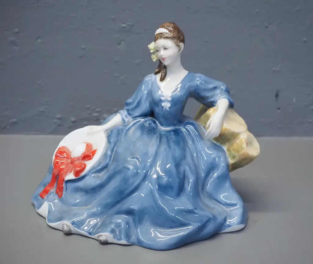 Royal Doulton figure - "Elyse" H-160 W-180 Image 1++