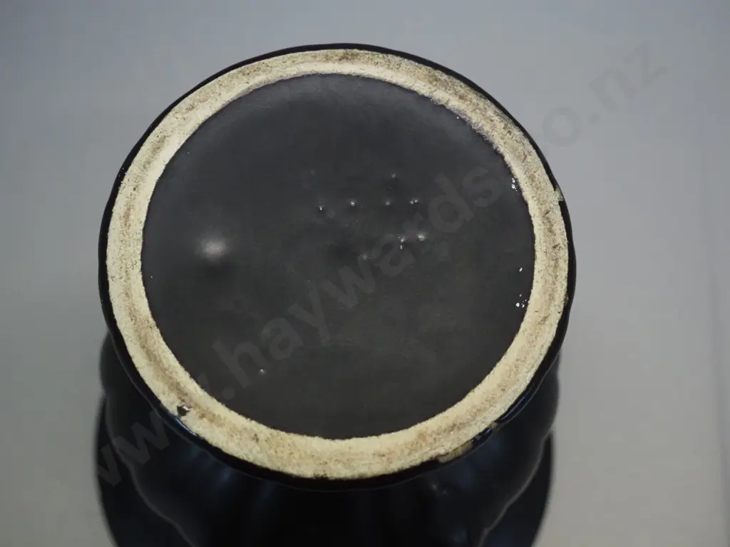 Crown Lynn black glaze urn vase number 608. H-170 D-145 at rim Image 1++