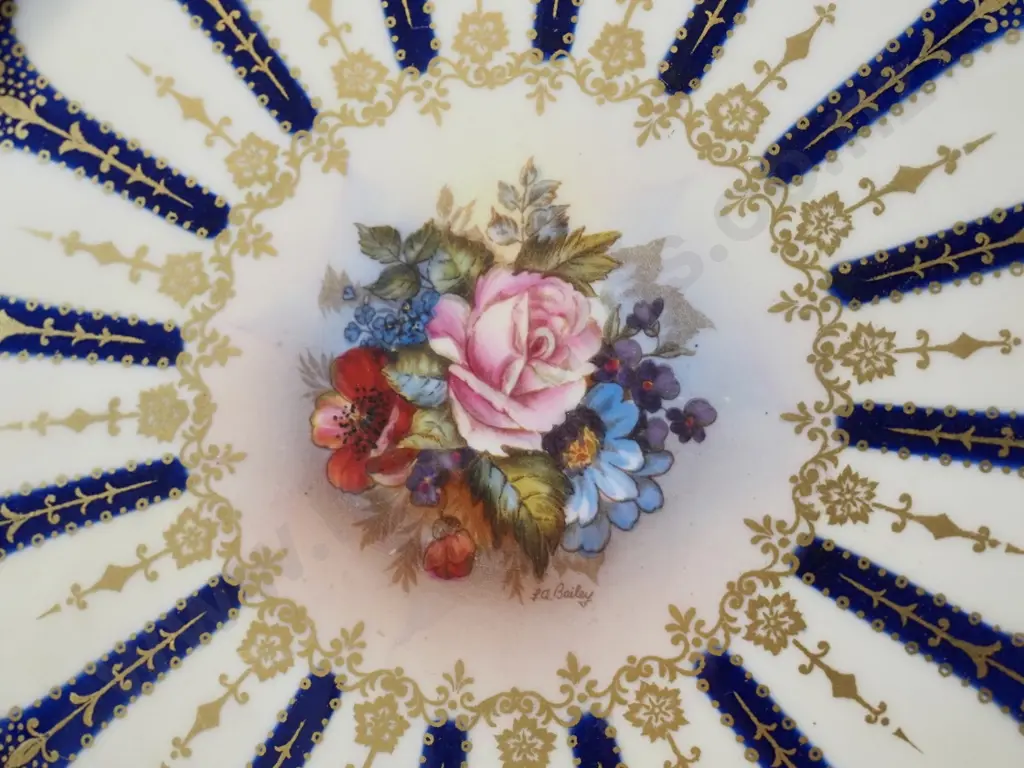 Aynsley hand-painted bone china cabinet plate - signed L.A. Bailey D-265 Image 1++
