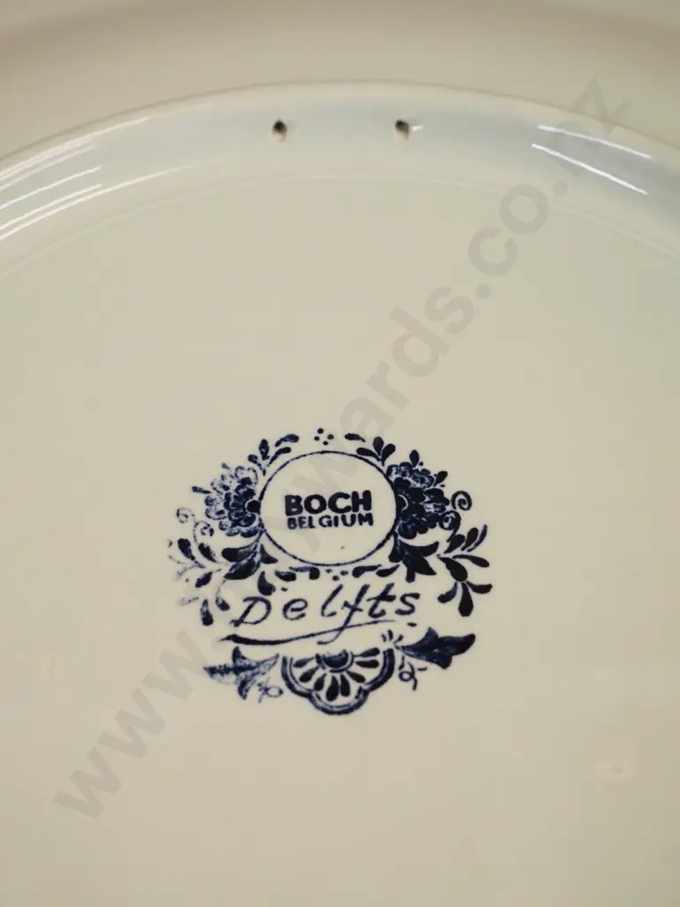 large Delft charger marked Boch Delfts D-390 Image 1++
