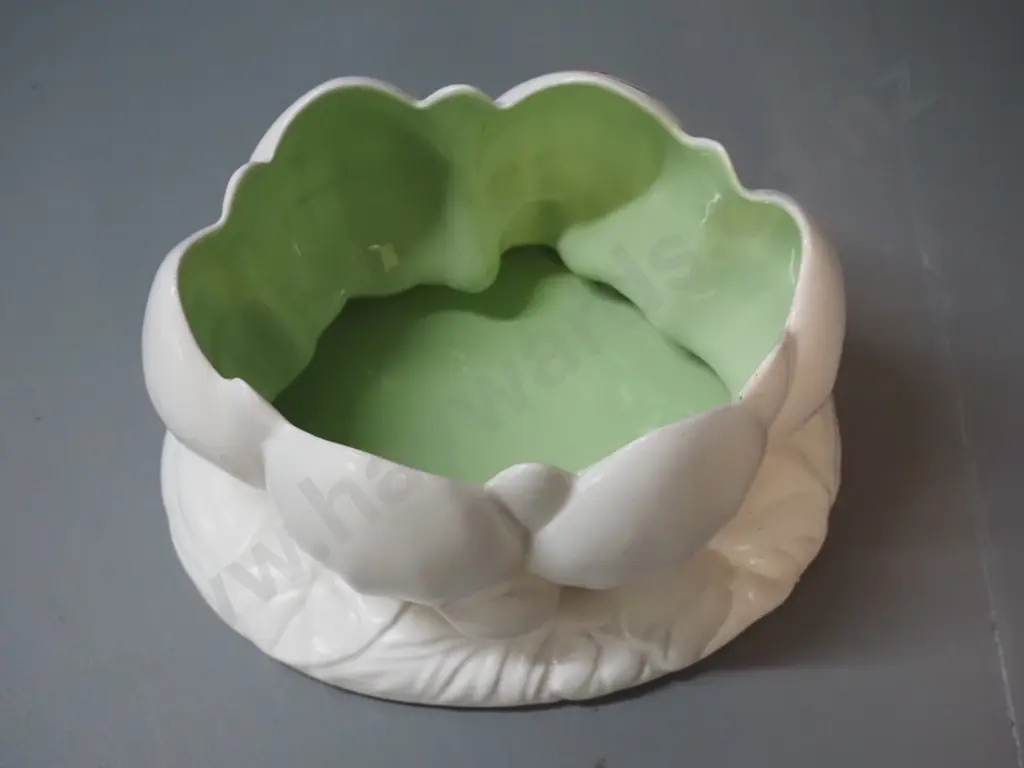 Clarice Cliff lotus bowl No. 973 - cream glaze w/green interior H-125 W-220 Image 1++