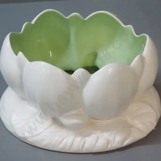 Clarice Cliff lotus bowl No. 973 - cream glaze w/green interior H-125 W-220