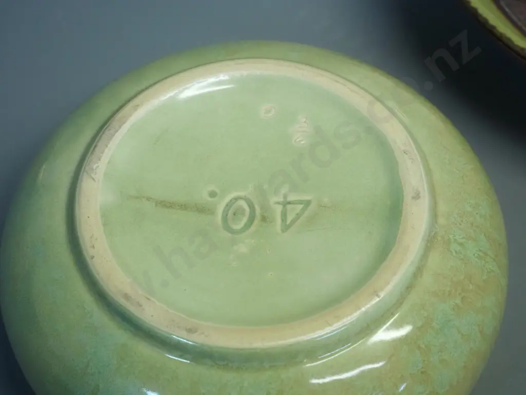 Crown Lynn (?) bowl marked 40 and with 3/6 fraction mark D-190 and a German pottery shallow bowl Image 1++