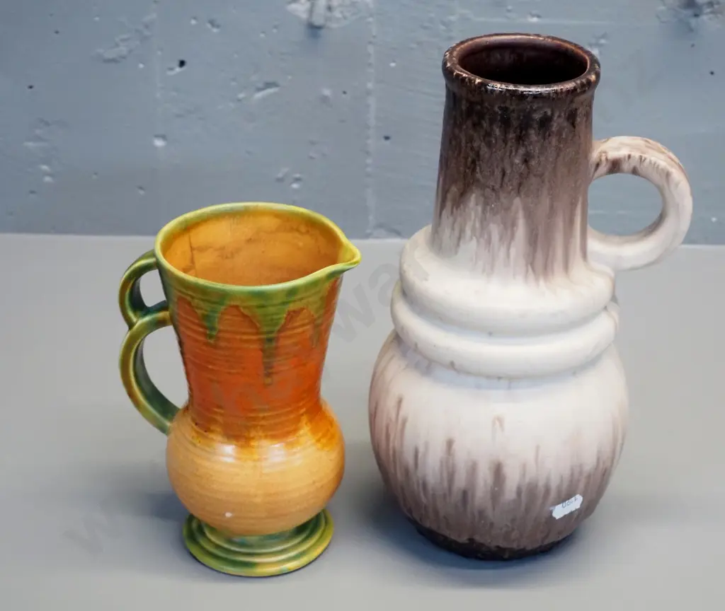 2 jug vases - Crown Devon and German pottery H-275 Image 1++