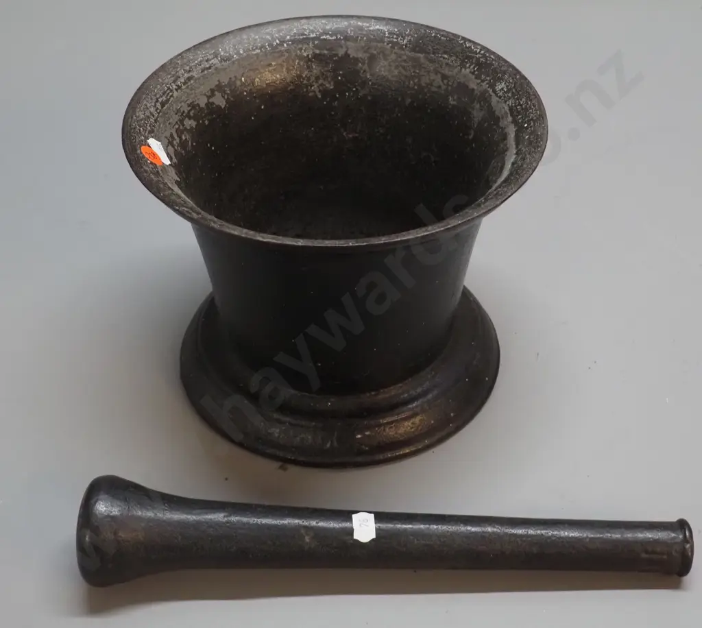 vintage cast iron mortar and pestle - marked A Kenrick & Sons No, 9 on base - H-175 D-230 Image 1++