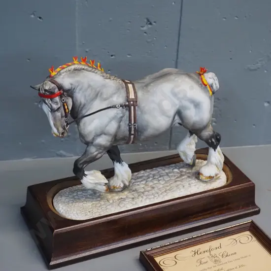 Hereford New Zealand shire horse figurine on timber base - limited edition 65/250, signed by artist C Smith, some damage
